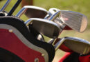Golfbag med golfklubbor