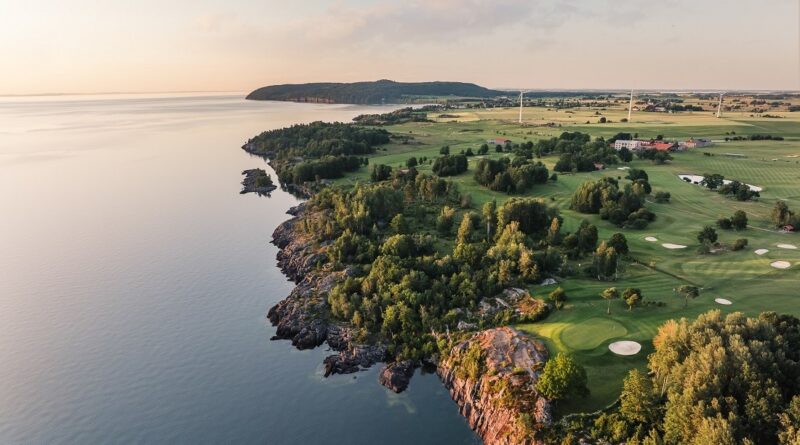 Vättern runt – med golfklubborna som följeslagare